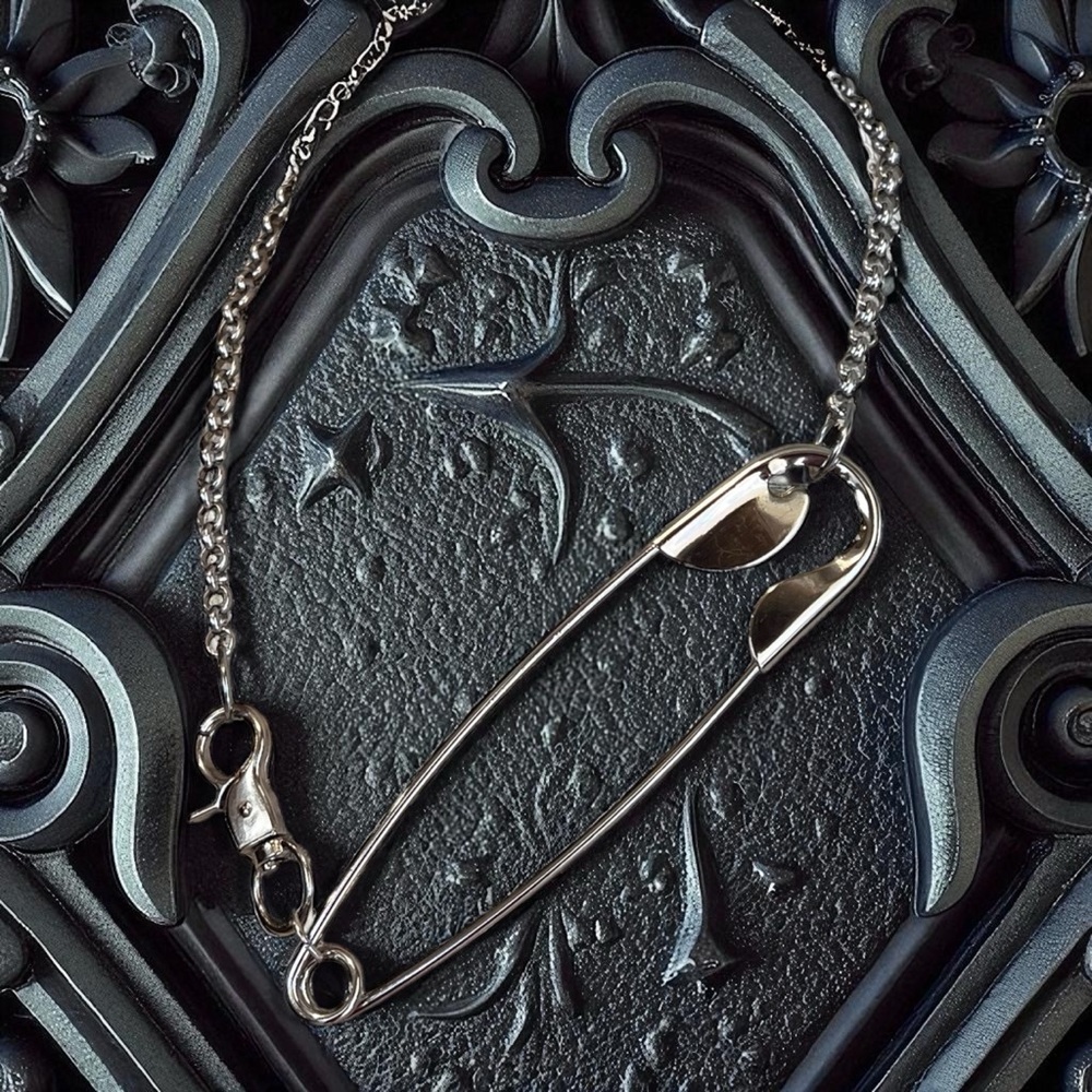 Silver toned Stainless Steel Chain with XL Safety Pin Pendant - Picture 13 of 17